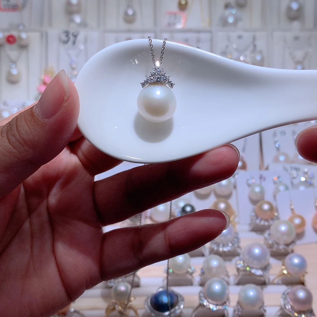 淡水珍珠吊坠(赠链)未镶嵌