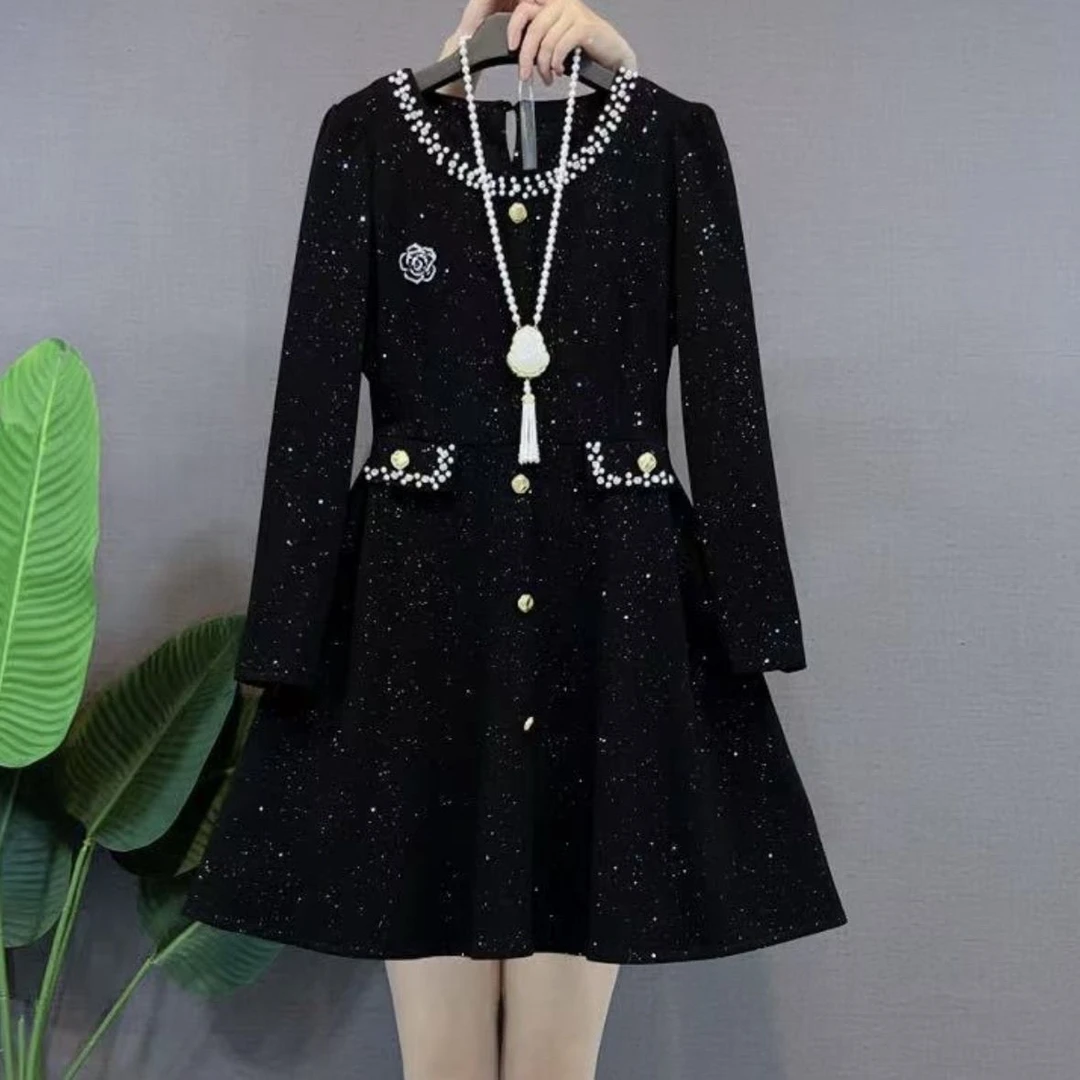 2025秋季新款胖MM大码时尚香风名媛重工钉珠花朵装饰显瘦连衣裙