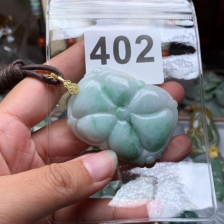 翡翠颈饰未镶嵌范*荣翡翠