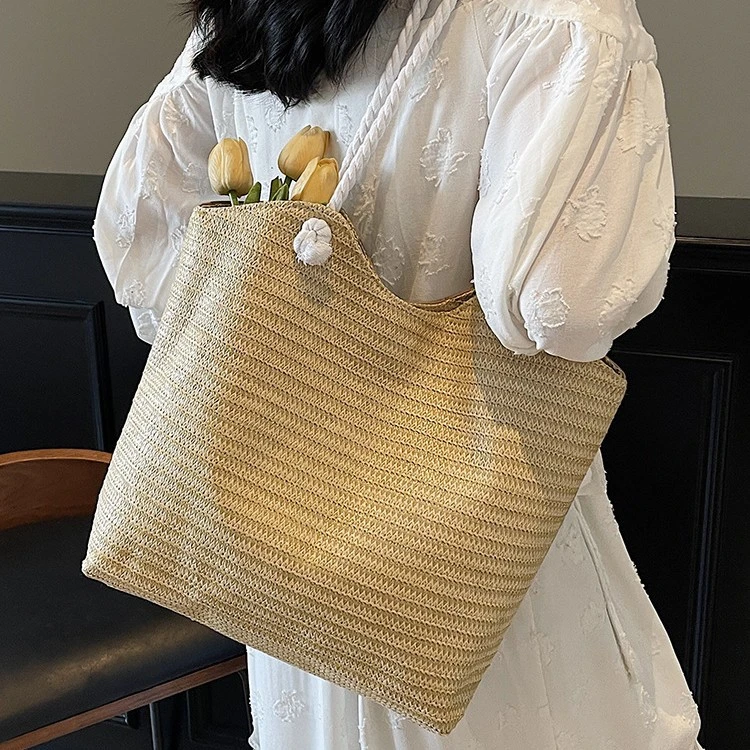2025新款编织草编包女大容量夏天个性单肩包简约通勤海边沙滩包
