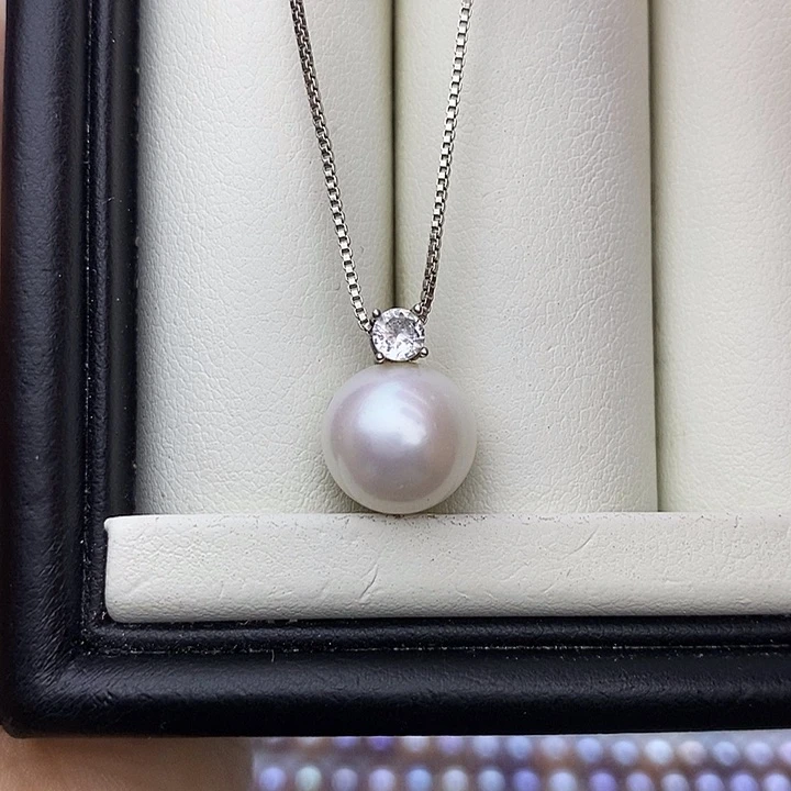 淡水珍珠吊坠(赠链)未镶嵌