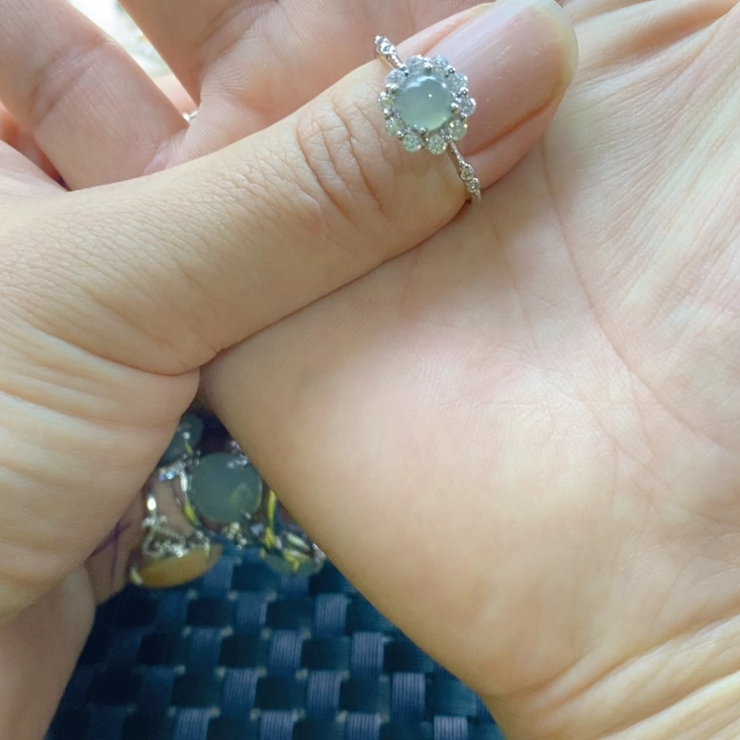 暴***婉翡翠未镶嵌戒指缅甸