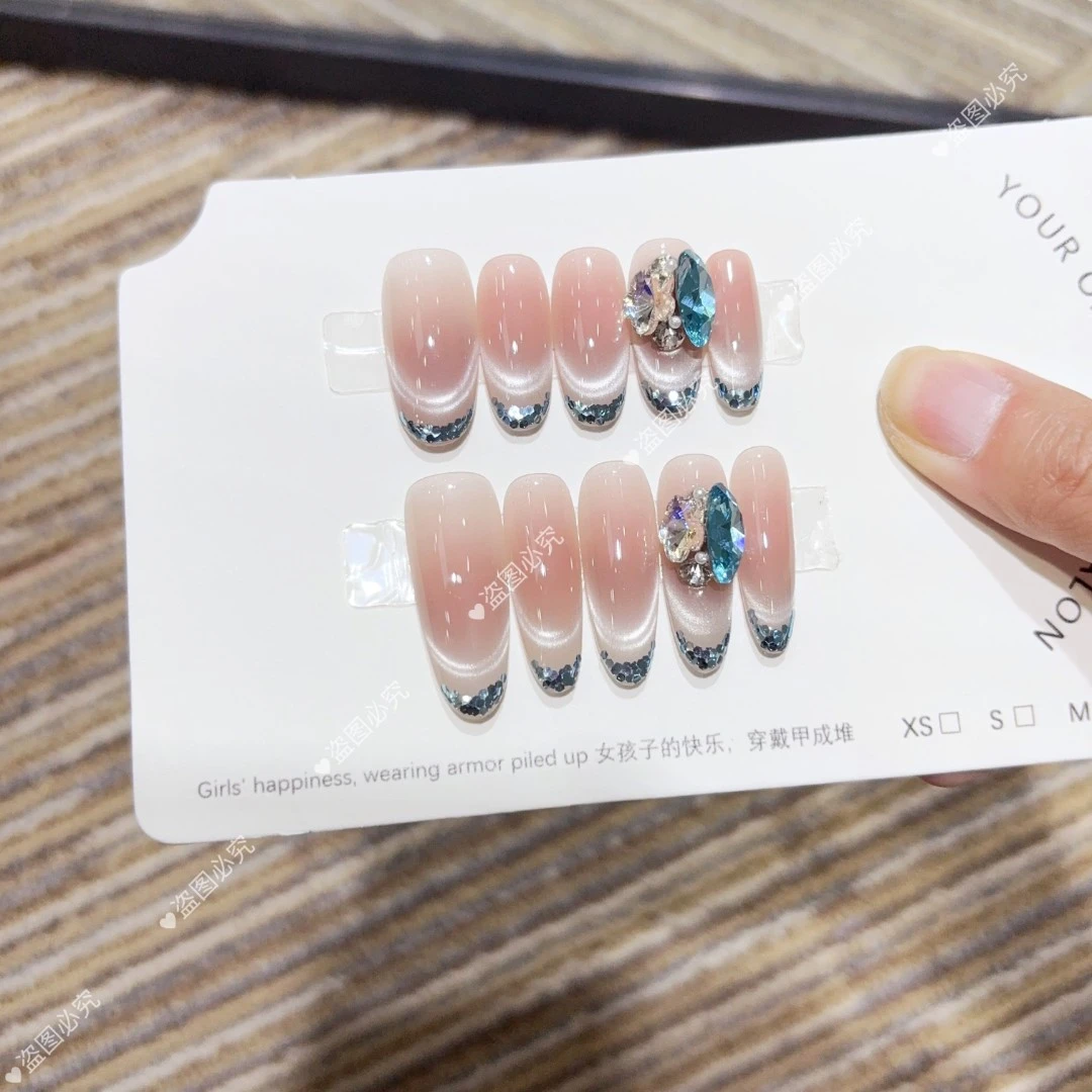 【蓝色多巴胺】25年新款高品质纯手工穿戴甲气质手工甲无收纳盒