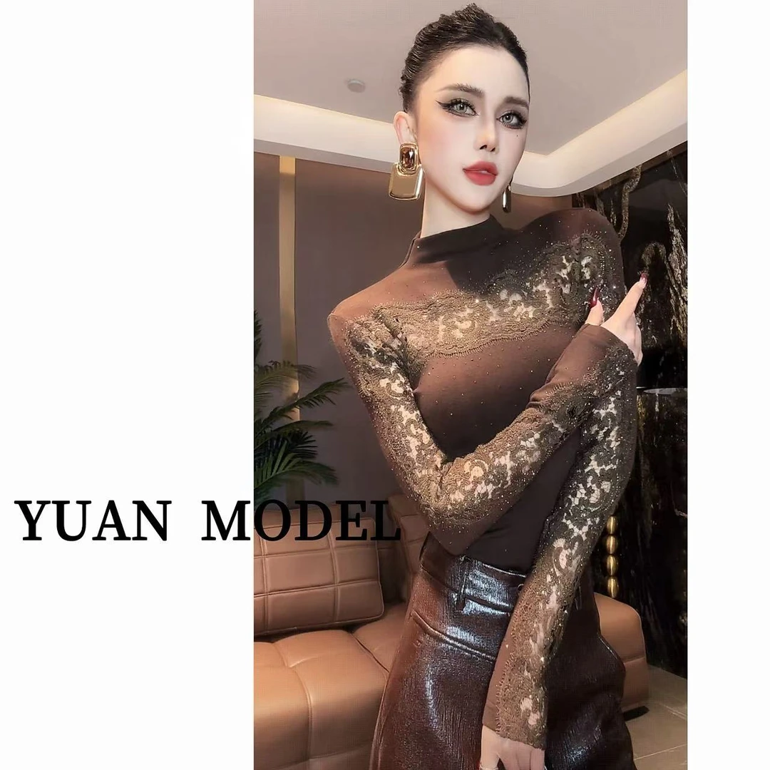 YUAN MODEL/媛老板-时装蕾丝烫钻气质立领长袖T恤打底上衣 110922