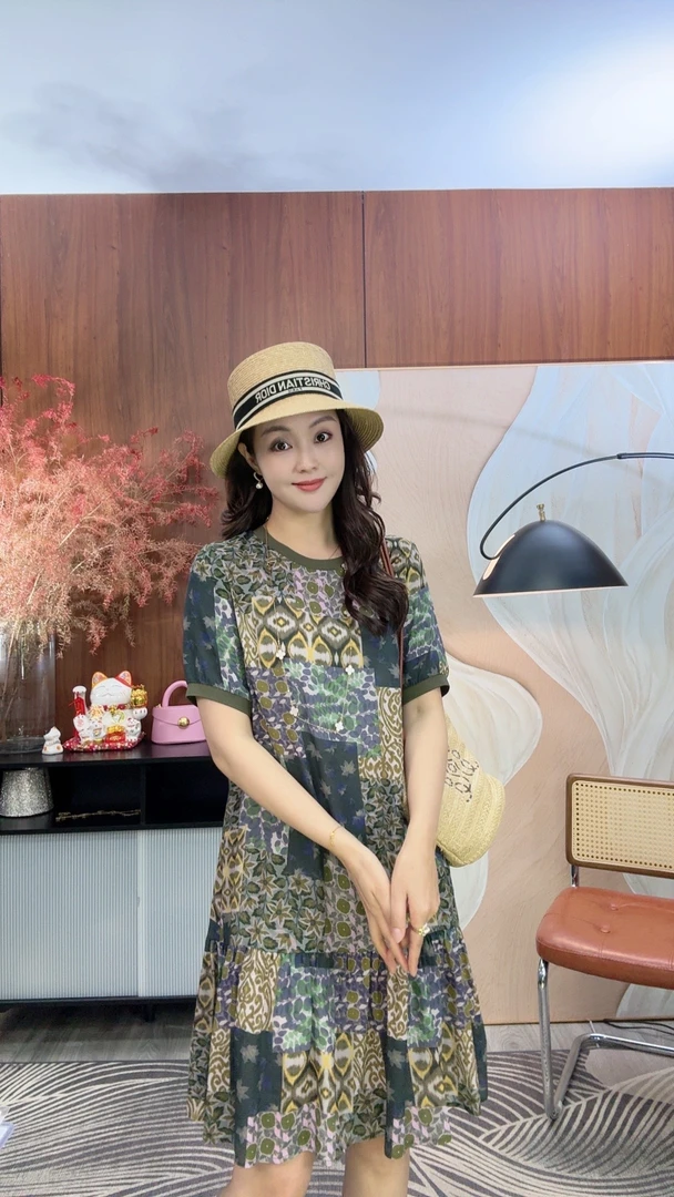 杨升服饰【花间田野】25年春夏桑蚕丝圆领印花宽松女装连衣裙