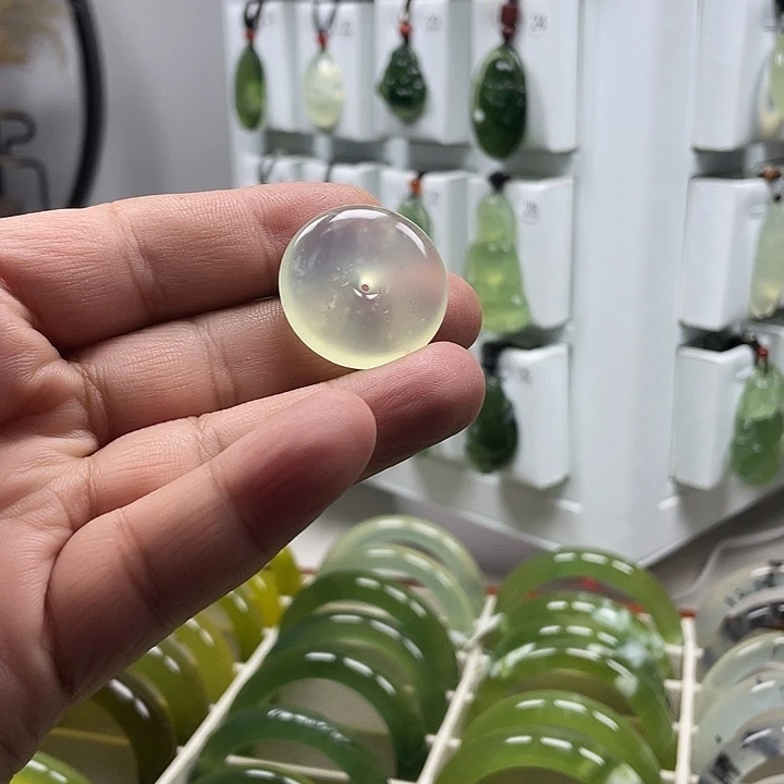 蛇纹石玉合金颈饰