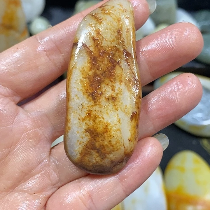未镶嵌和田玉（糖玉）挂件