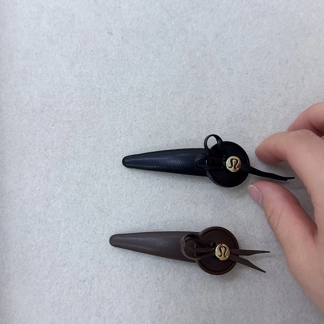 皮质铁合金夹子36