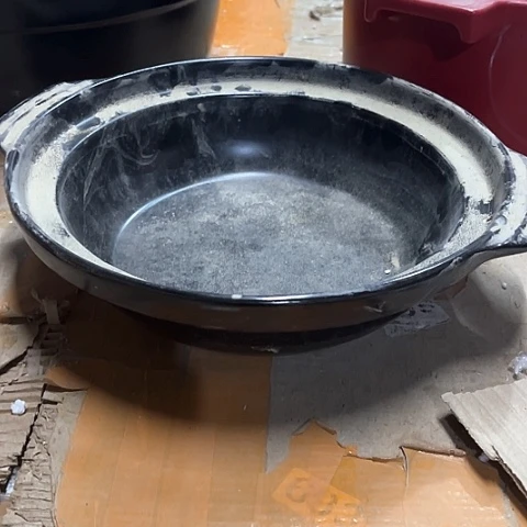 微瑕，明火，口径27厘米，高度7针孔拖釉