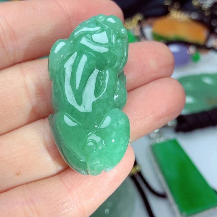 翡翠吊坠(不含链)未镶嵌