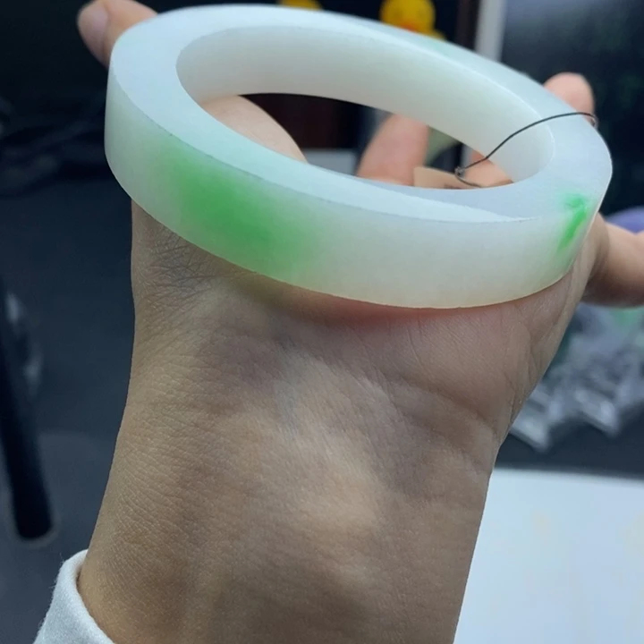 定制翡翠翡翠手镯未镶嵌