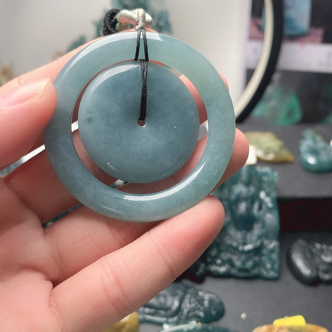 翡翠未镶嵌颈饰无