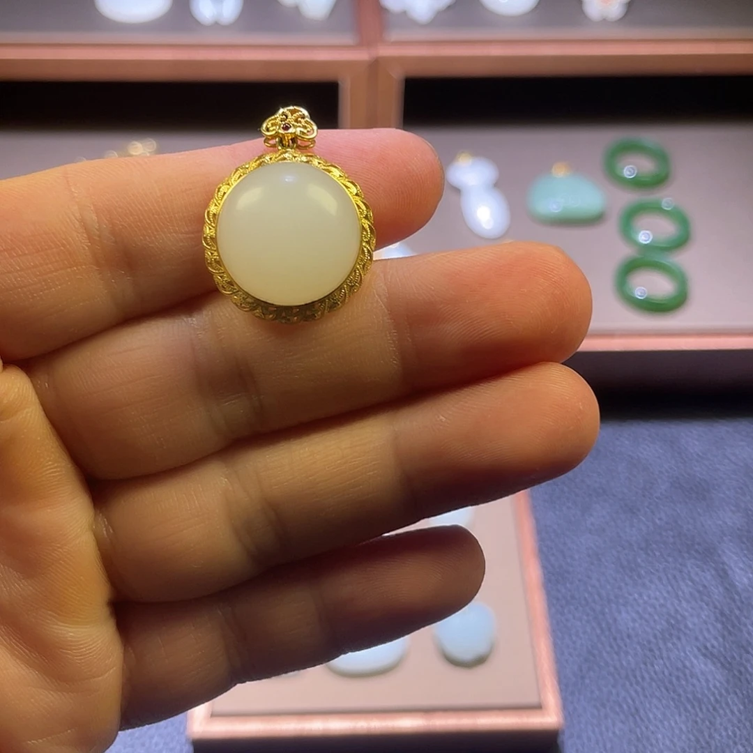 和田玉（糖玉）未镶嵌车挂