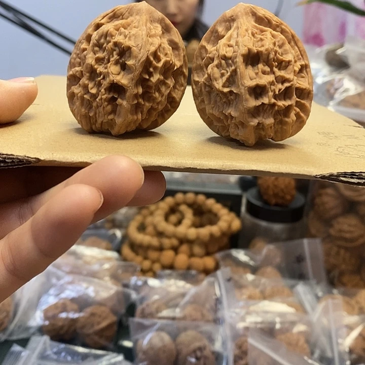 文玩核桃把件42龙鳞天残脚