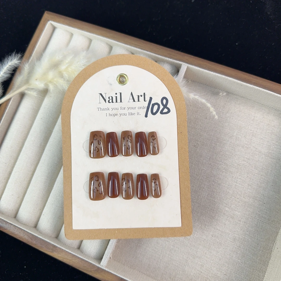 爆款奢华高颜值穿戴甲2024火爆款秋冬高级感显白时尚轻奢美甲 108