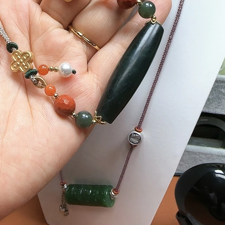 和田玉颈饰未镶嵌