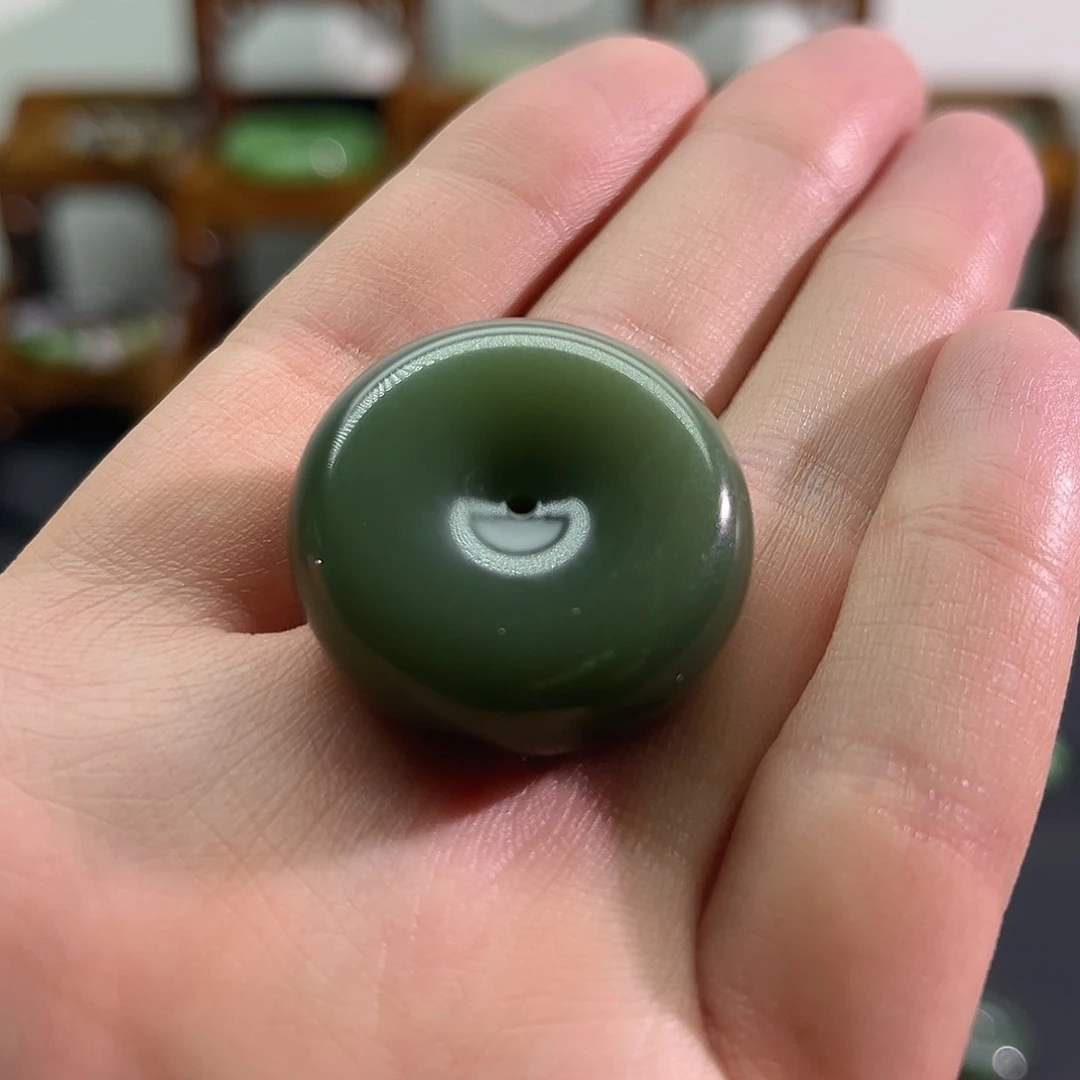 和田玉未镶嵌颈饰碧玉-粉青-鸭蛋青-平安扣