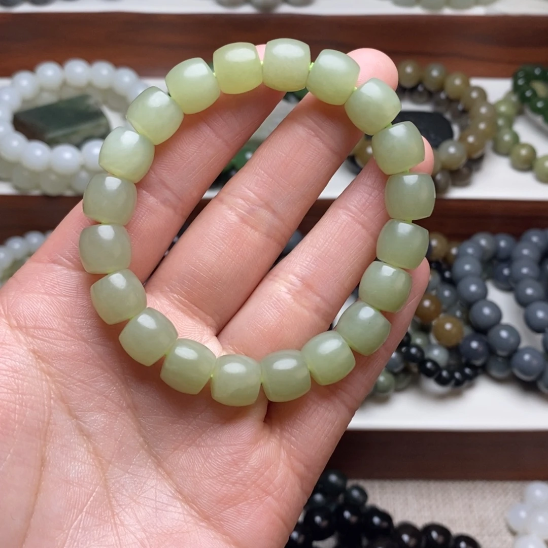 和田玉未镶嵌手串