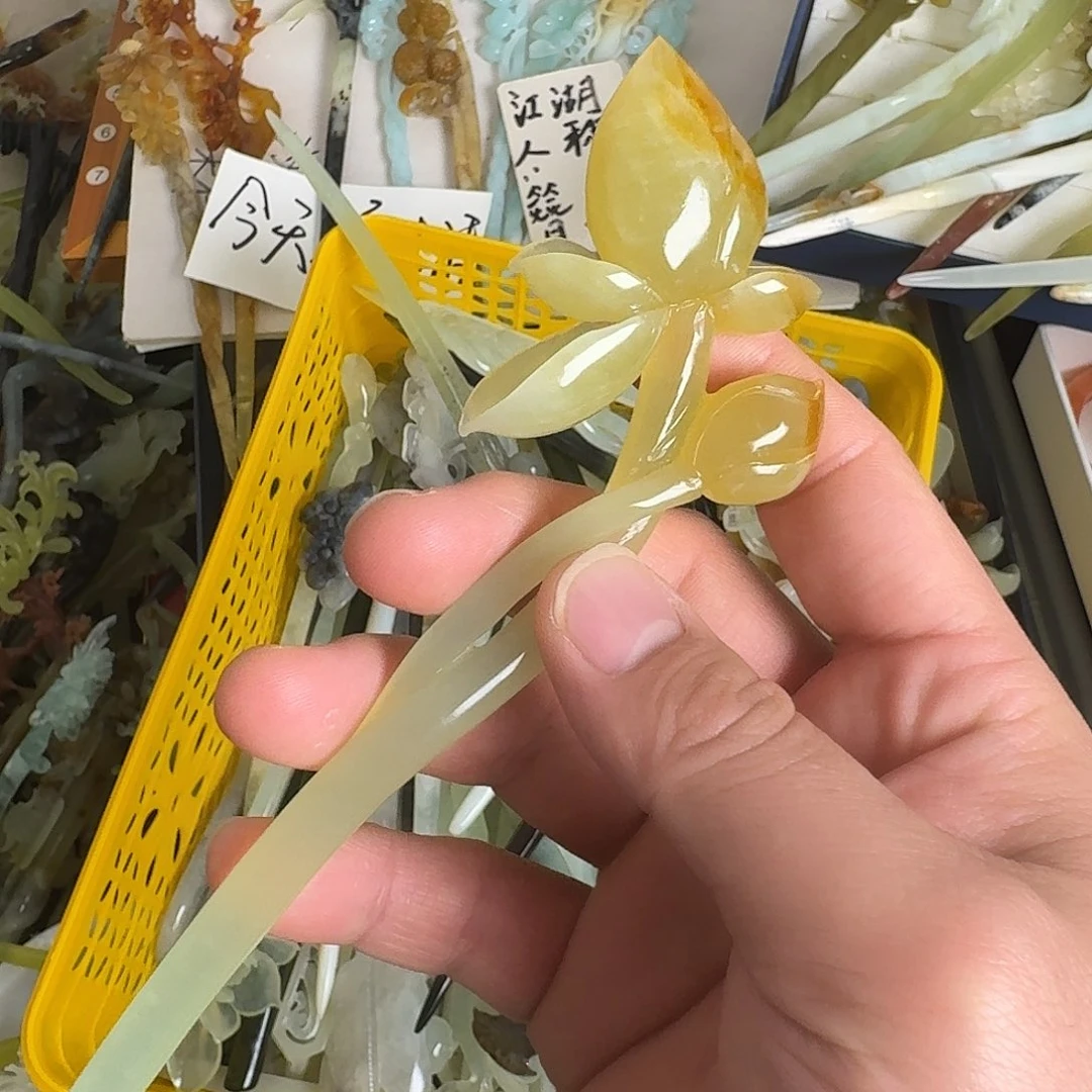 蛇纹石玉未镶嵌发饰