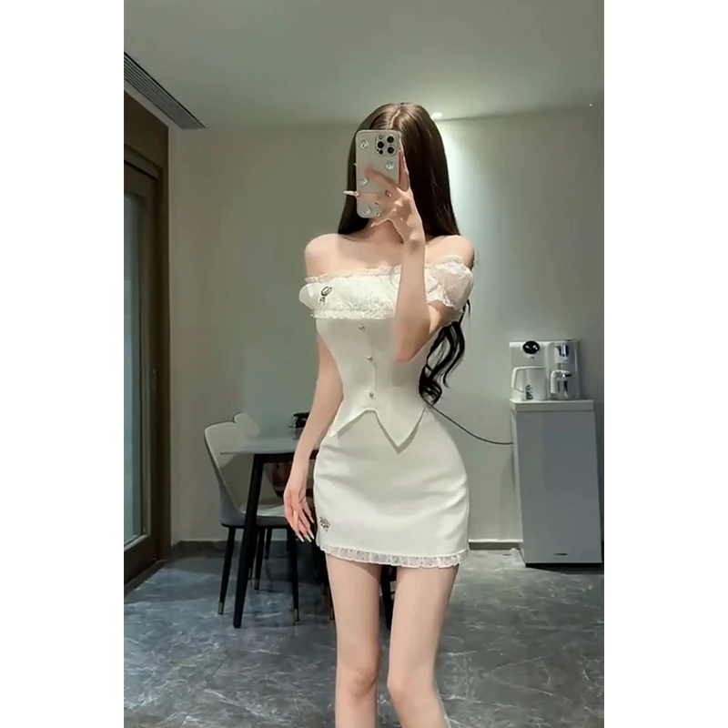 清风铃兰 夏日新款设计一字肩蕾丝拼接波点上衣+女短款半裙两件套