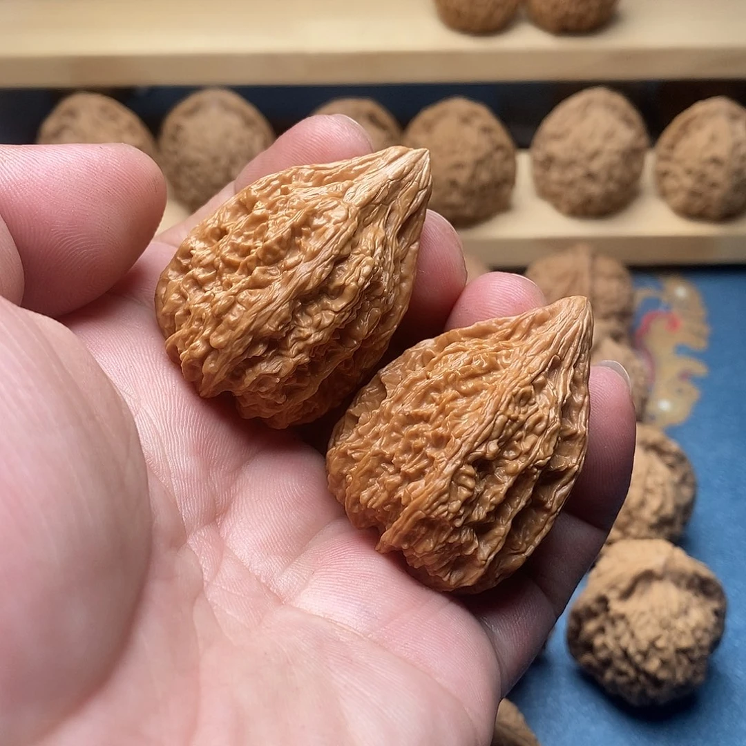 文玩核桃把件塔尖