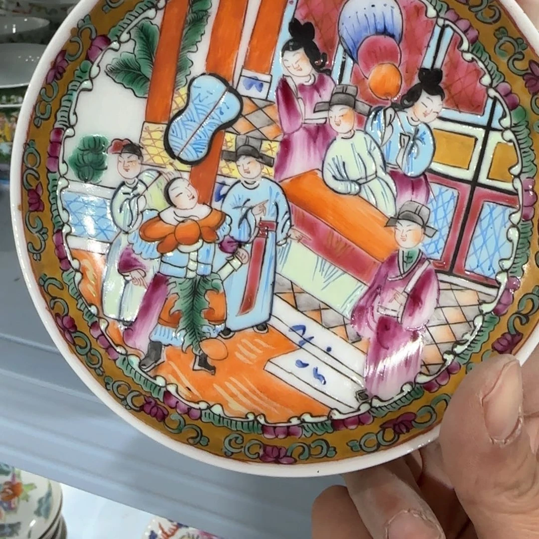 瓷片瓷器上还有两条长线上