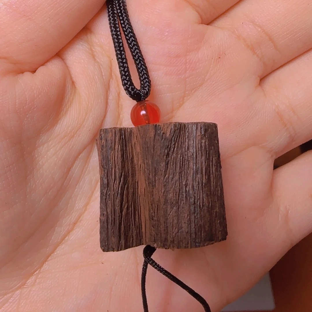 藤类降真香原料直切小吊坠发其一d1