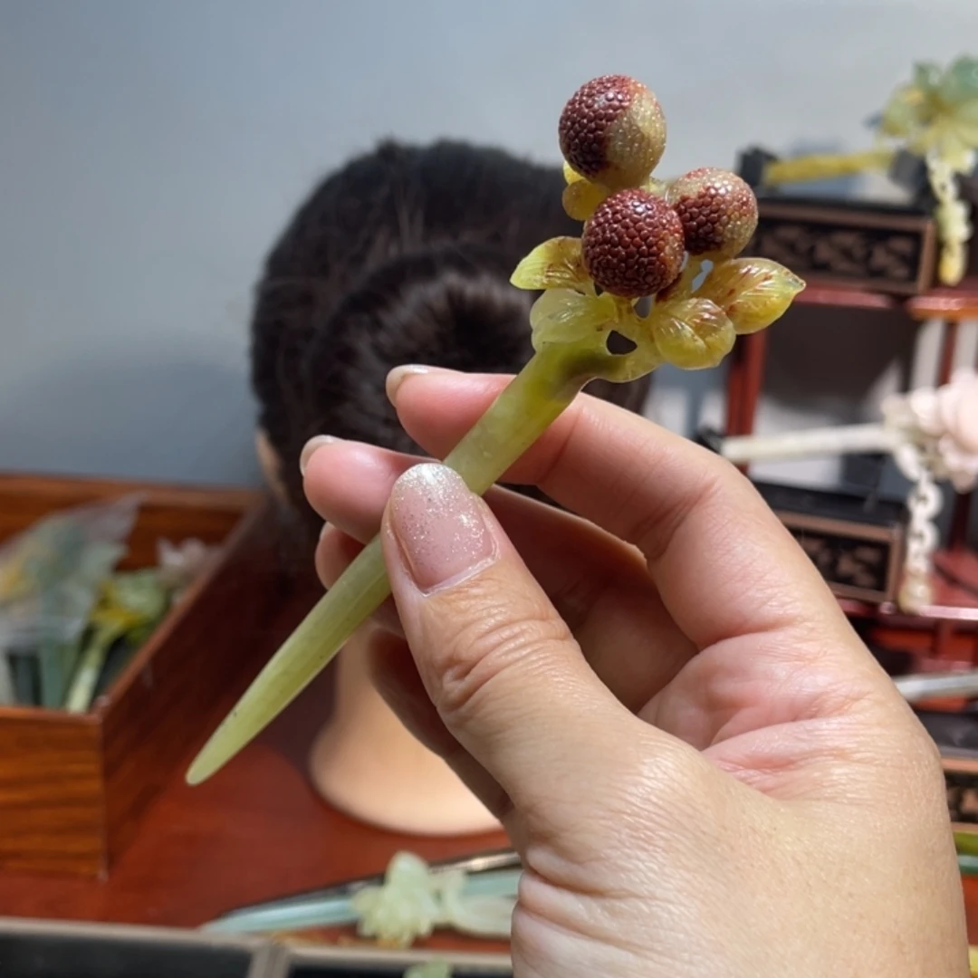 鱼***鱼蛇纹石玉合金发饰