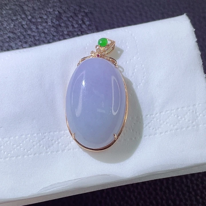 翡翠颈饰18K金镶嵌翡翠