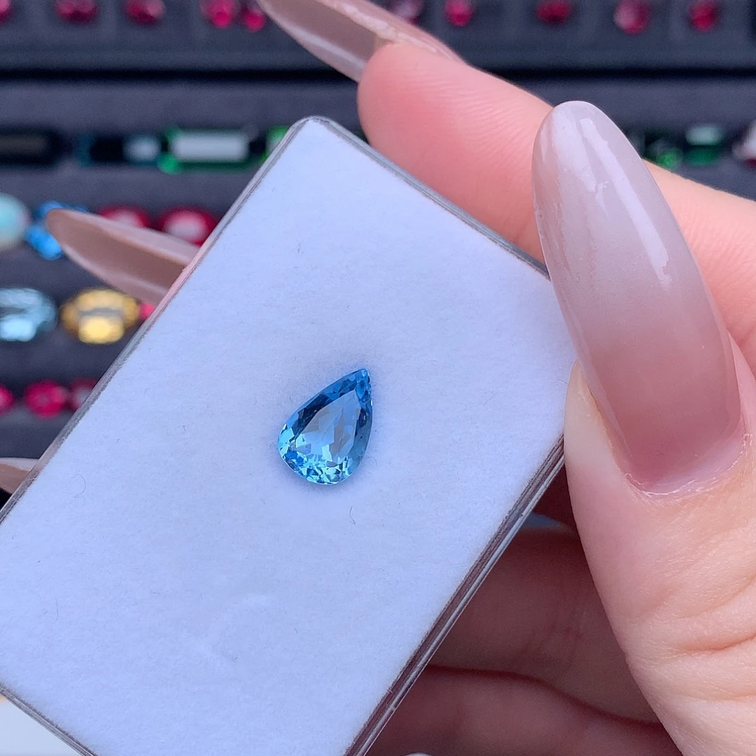 海蓝宝石裸石2.285克拉圣玛利亚