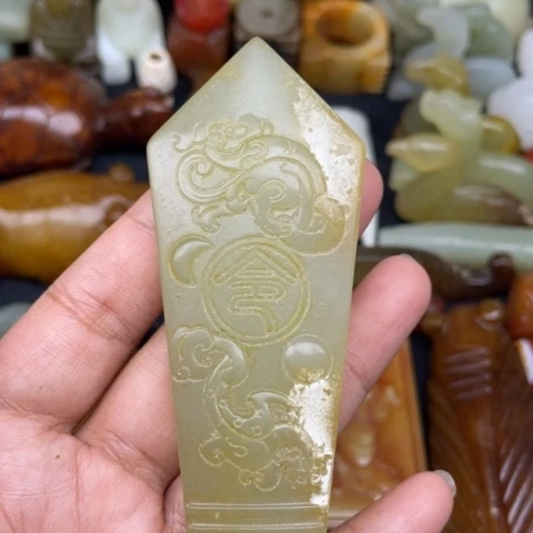 蛇纹石玉未镶嵌颈饰42