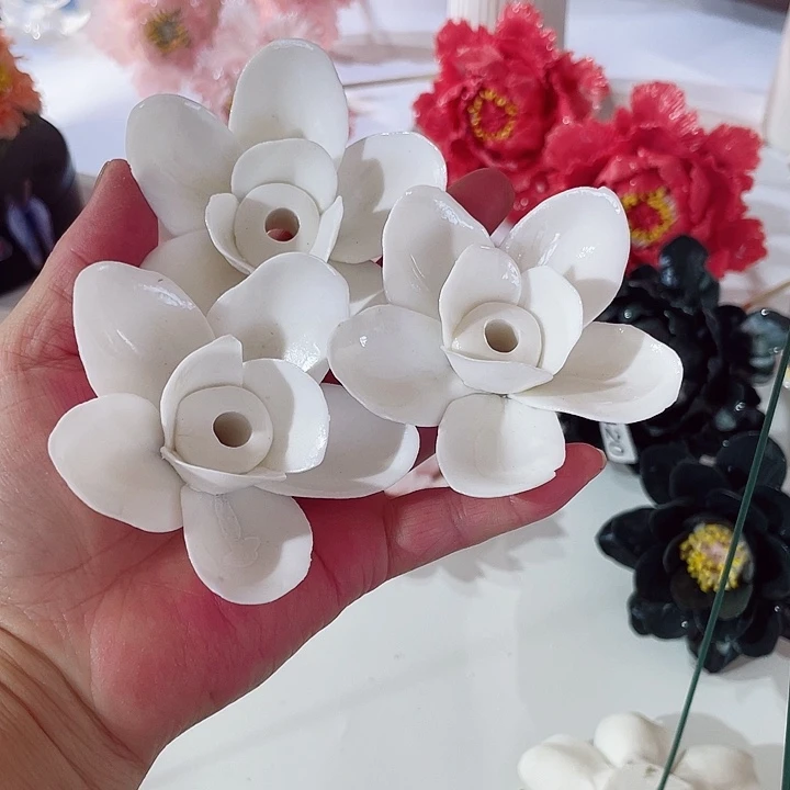 瓷片德化工厂陶瓷手工捏花