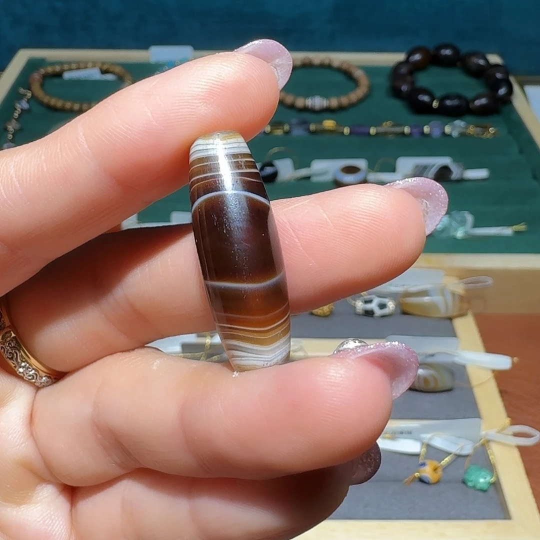 肥***仔吊坠（不含链）琉璃10.4*29.8mm