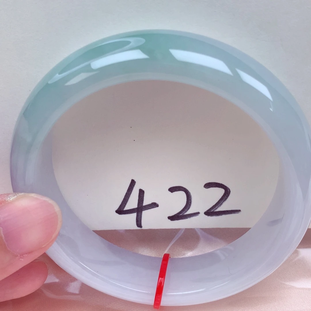 翡翠手镯未镶嵌翡翠