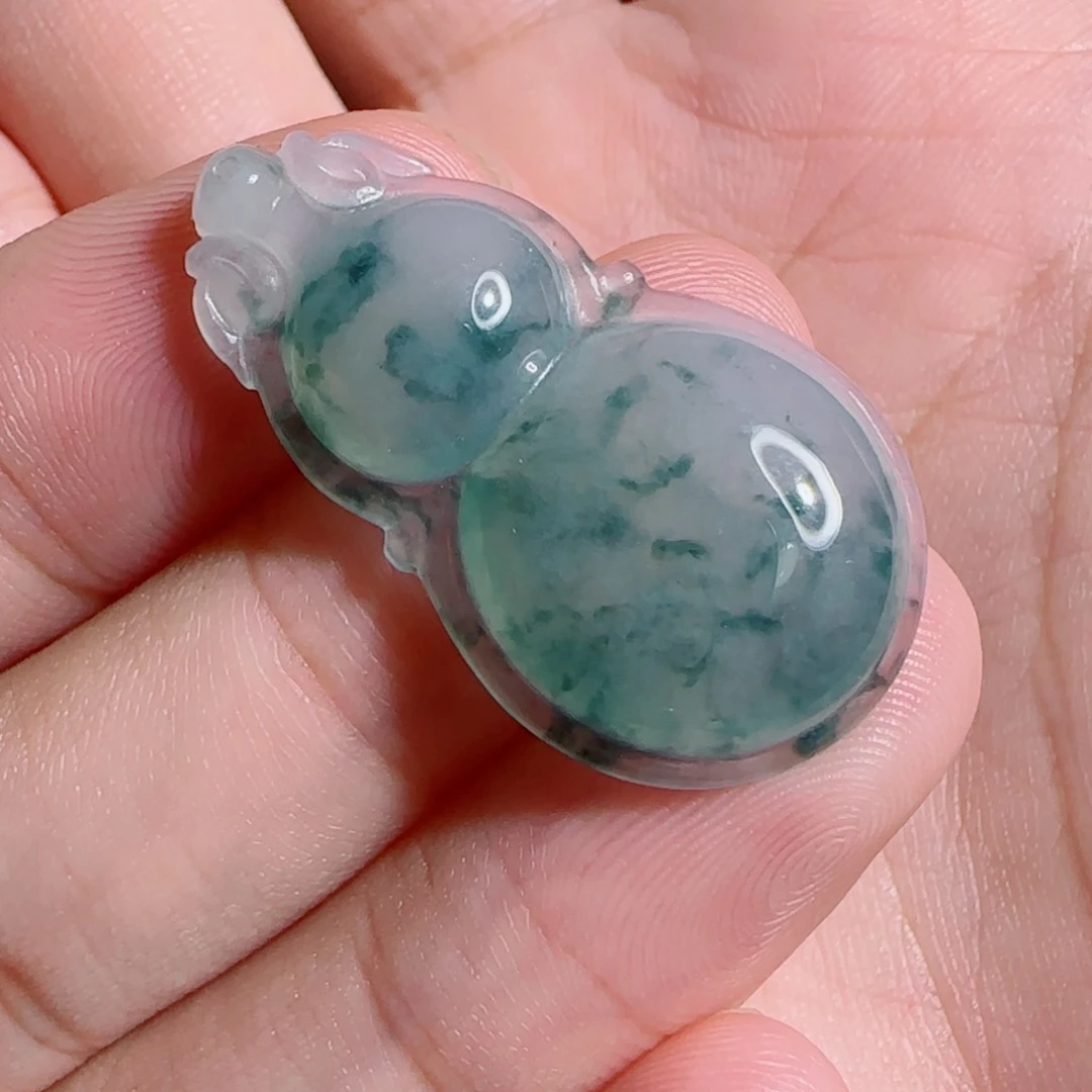 翡翠未镶嵌吊坠(不含链)葫芦