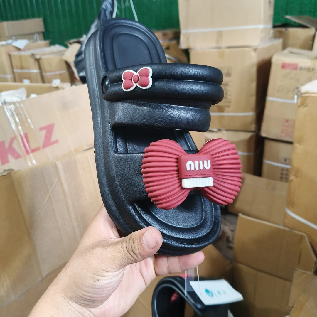 女士凉鞋休闲蝴蝶结一字拖时尚休闲沙滩鞋居家舒适沙丘废土风