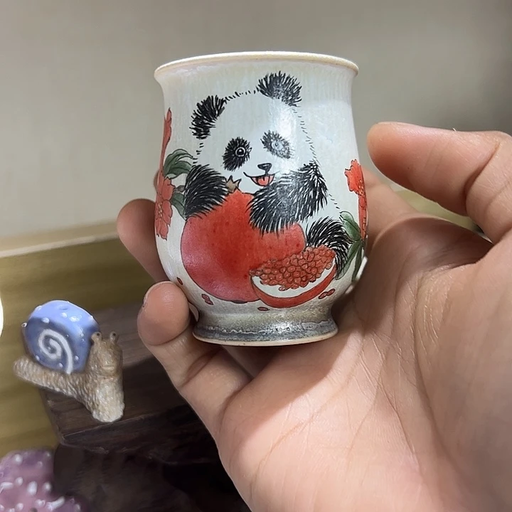 手绘时来运转小熊猫