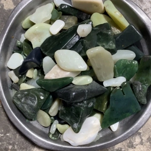 未镶嵌和田玉（糖玉）挂件