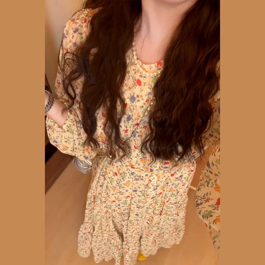 法式气质长袖显瘦碎花连衣裙子2025新款温婉大方衣服收腰早秋长裙