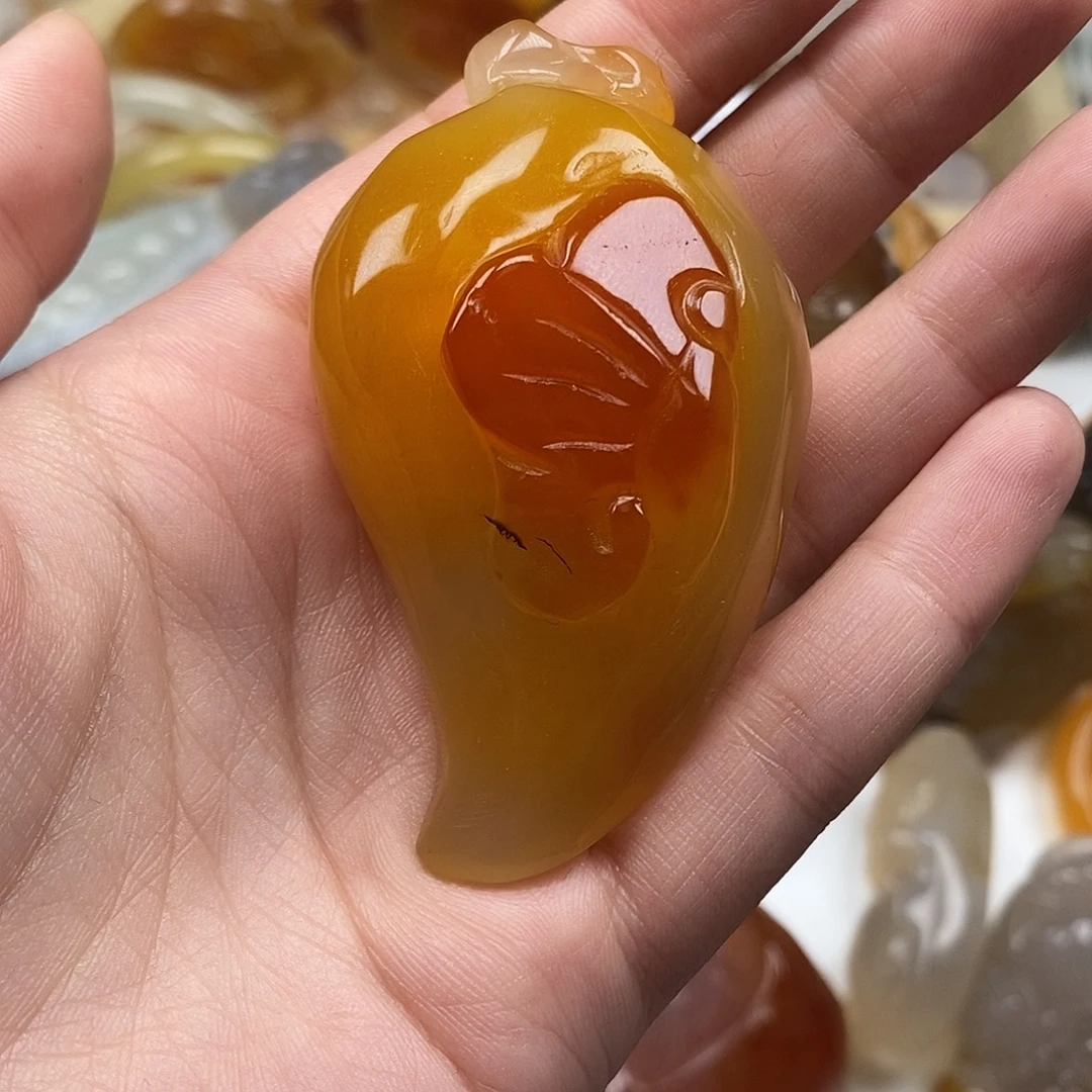 昕***城玛瑙/玉髓未镶嵌颈饰
