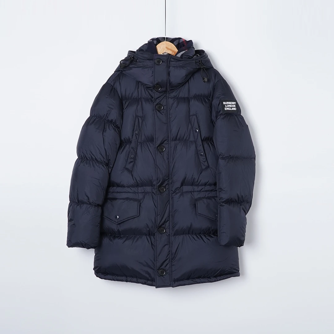 99新 BURBERRY/博柏利 聚酯纤维/SC1794/棉服/M码