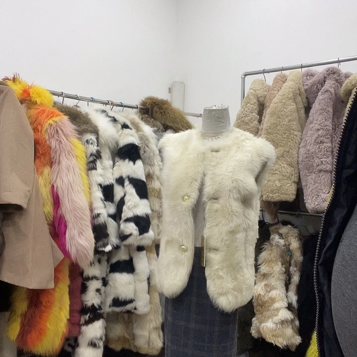 皮草马甲托斯卡那