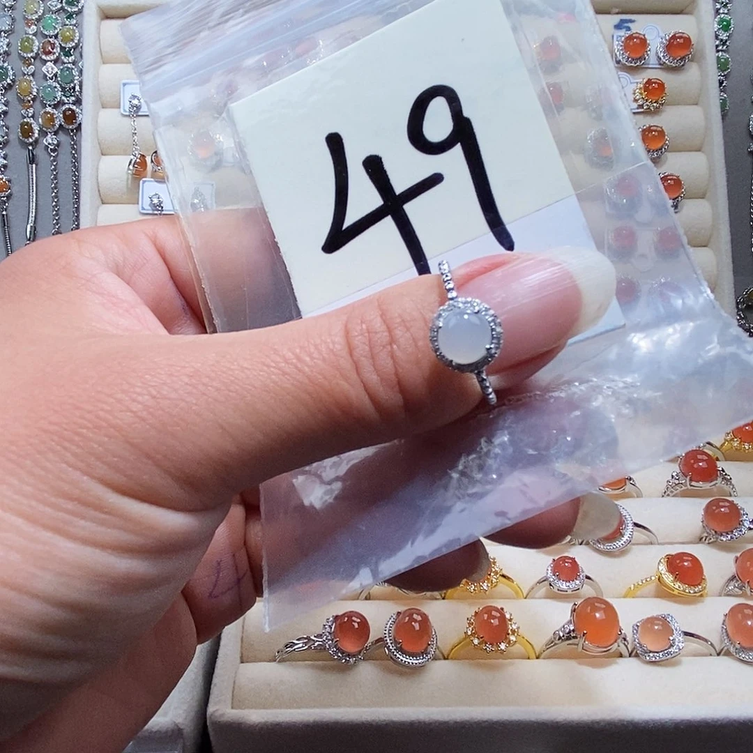 翡翠未镶嵌戒指缅甸