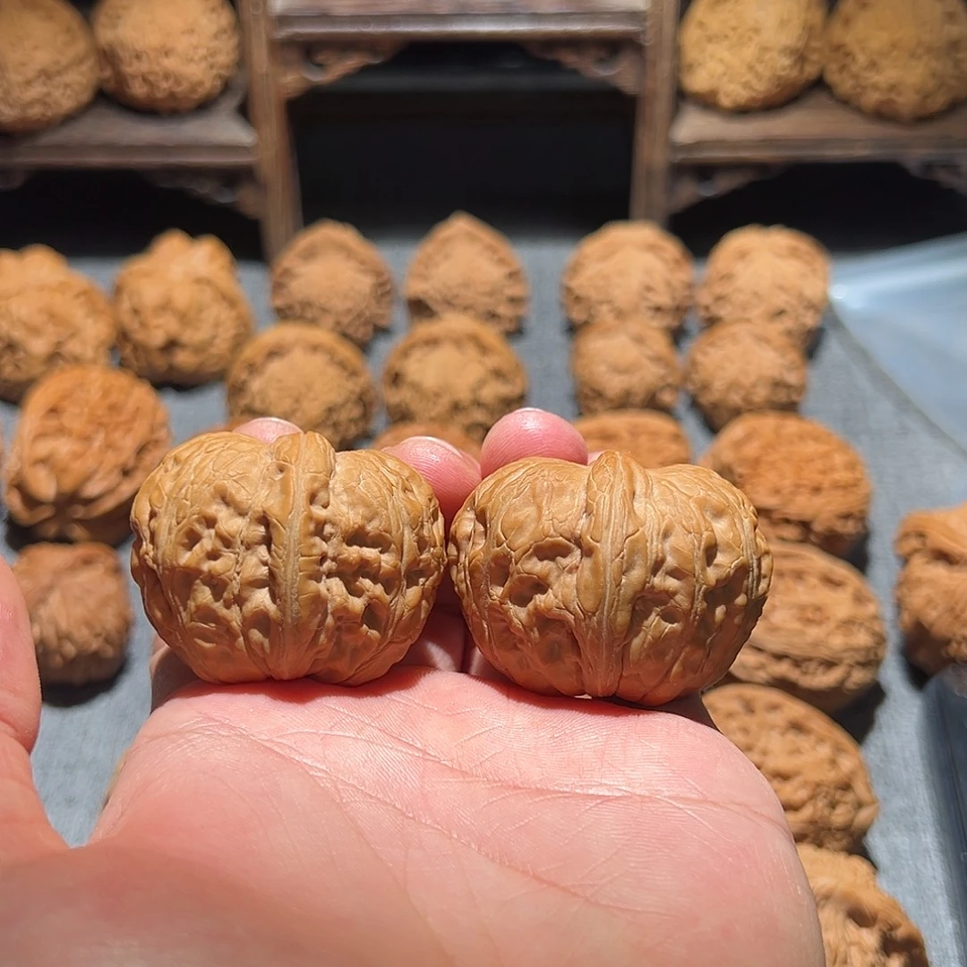 摩***生文玩核桃吊坠42元宝