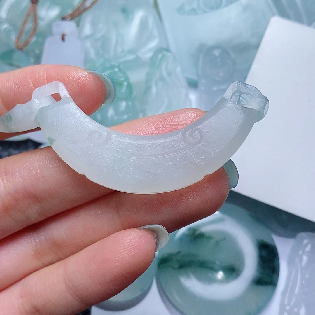 定制翡翠未镶嵌毛货付款后确认抛光