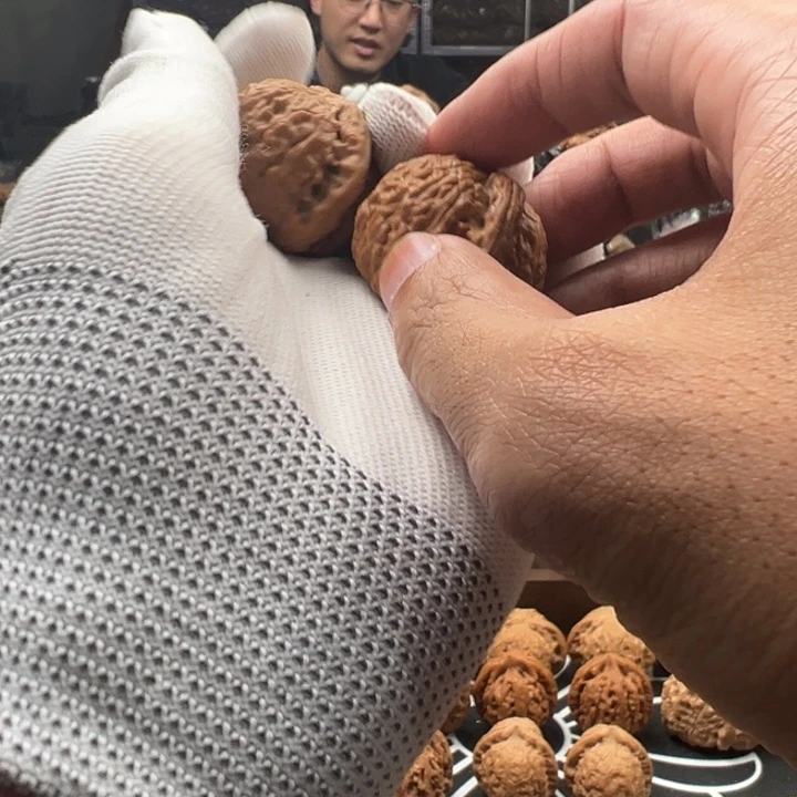 文玩核桃吊坠完品闷白