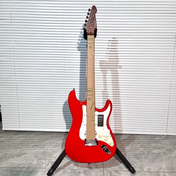 SAGA-SMF1314电吉他初学入门款单摇失真摇滚乐队演奏练习吉他