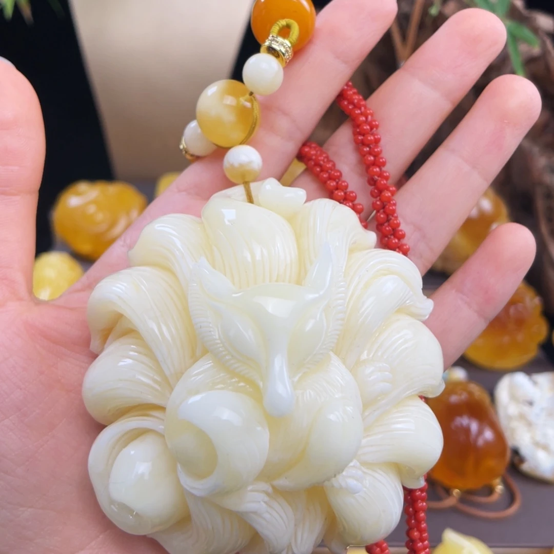 【闪购商品】未镶嵌琥珀珠宝奇石
