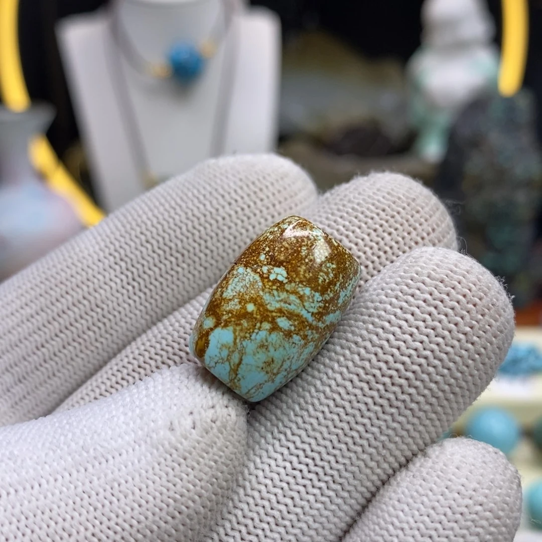 绿松石未镶嵌珠宝奇石13.5