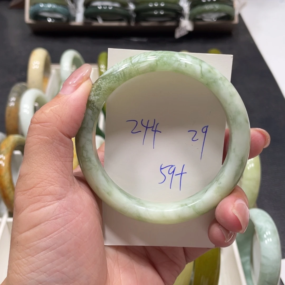 未镶嵌蛇纹石玉手镯